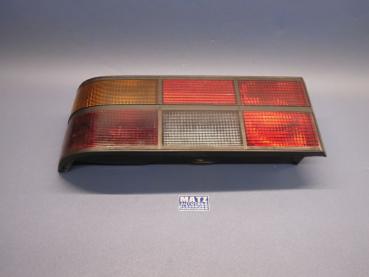 Heckleuchte, links mit Glühlampen und Nebelschlußleuchte - Opel Monza bis Fg.Nr. D - 1003806