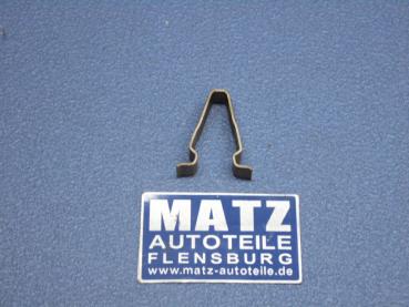 Haltefeder für Blinkleuchte, vorn - Opel Monza - Senator A