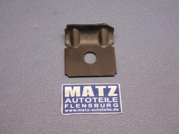 Verstärkungsplatte an Unterbau für Spannband