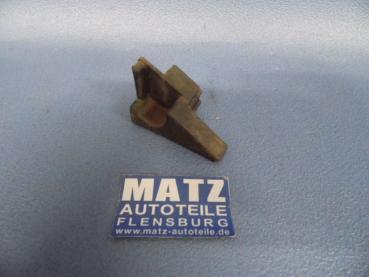 Abdichtungsgummi - Zahnriemen, unten - Opel Corsa A - C 12 NZ bis Motor Nr. 12 - 02T57329 - bis 12 - 19528107