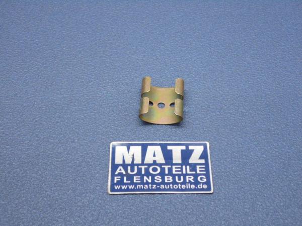 Haltefeder für Blinkleuchte, vorn - Opel Ascona B