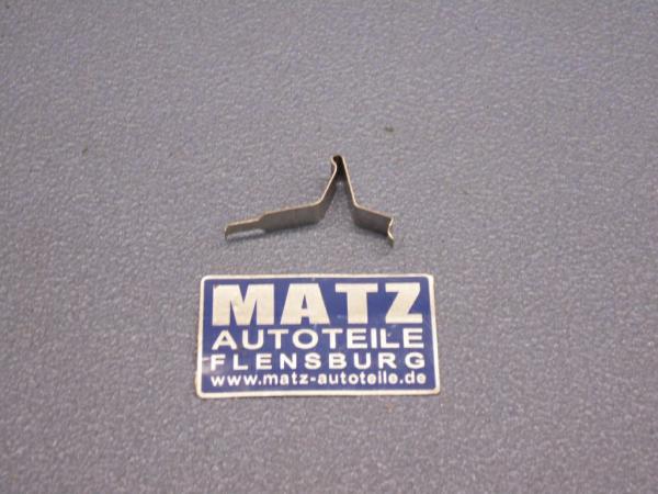 Feder für Kennzeichenleuchte - Hella - Opel Monza - Senator A