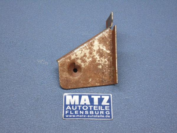Halter, vorn,links - Ausgleichbehälter - Kühler - Radeinbau,vorn - Opel Monza - Senator A bis Fg.Nr. D - 1003806