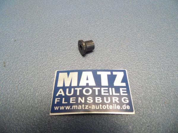 Abstandbuchse für Signalring und Membrane an Lenkrad, grün - Maß bis oberes Ende - Abschrägung 8,25 mm - Opel Kapitän 1953 - 1957, Kapitän P