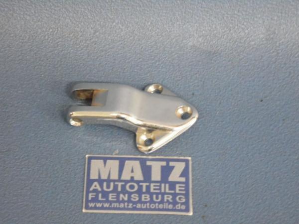 Lagerbock für Ziehverschluß an Seitenwandschwenkfenster - Opel Manta A
