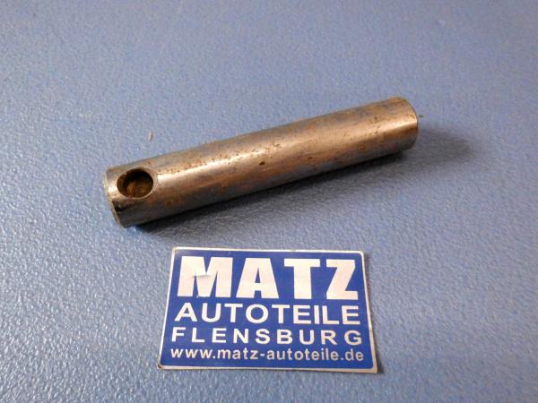 Welle fuer Rueckwaertsgang alte Ausführung
